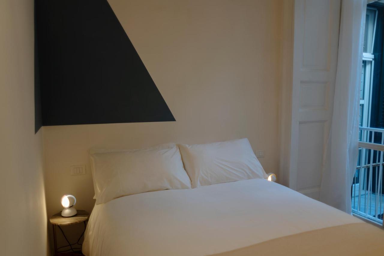 Interno21 Bed & Breakfast Наполи Екстериор снимка