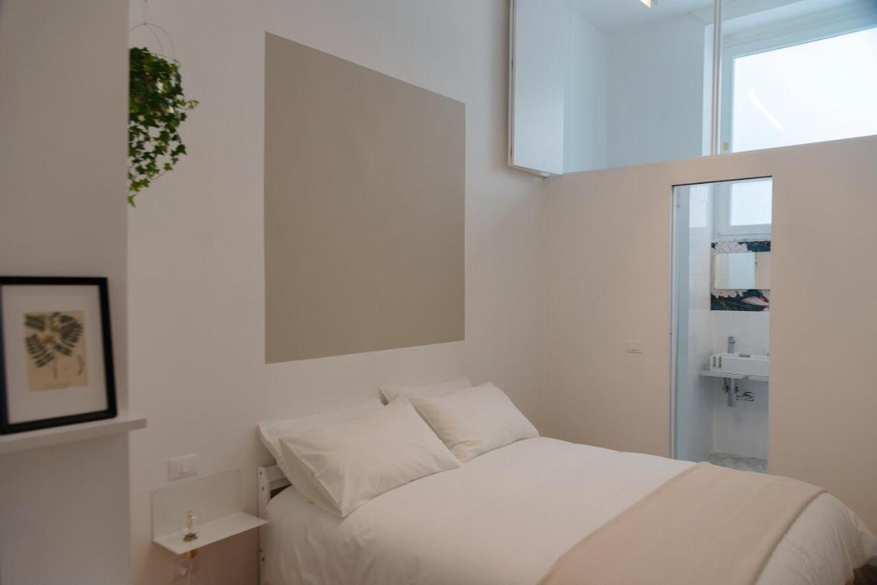 Interno21 Bed & Breakfast Наполи Екстериор снимка