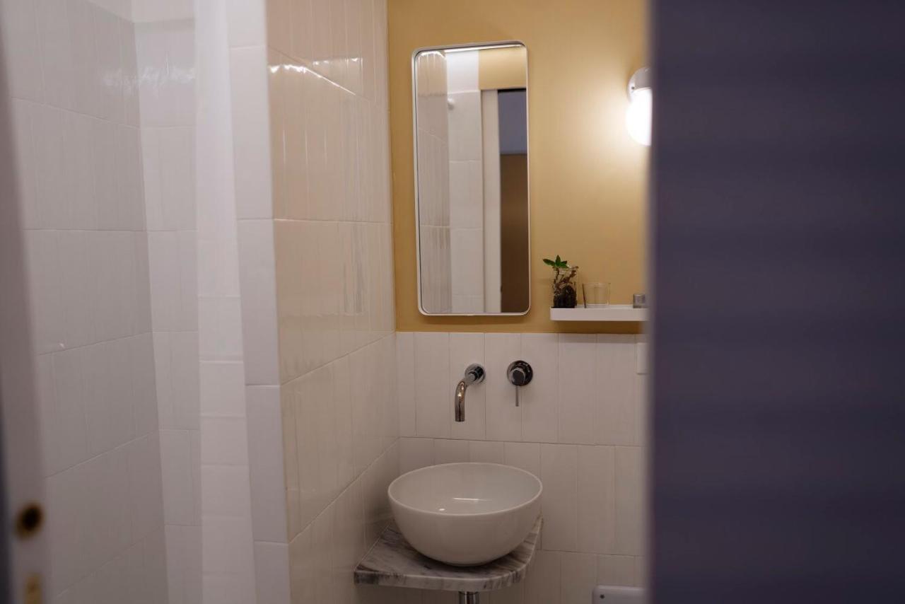 Interno21 Bed & Breakfast Наполи Екстериор снимка